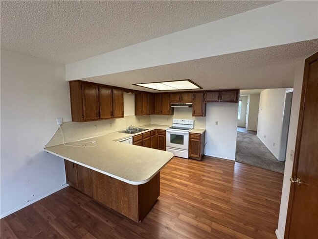 Photo - 312 S 11th Pl