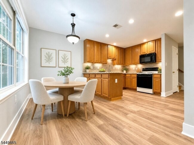 Photo - 2406 Taggert Dr