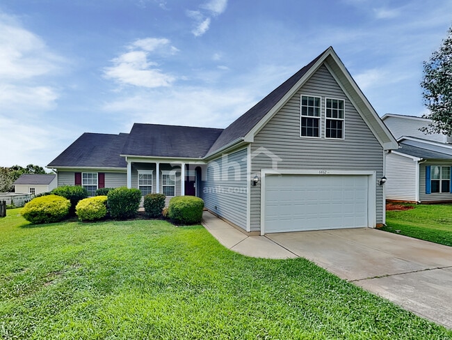 Building Photo - 6862 Babbling Brook Ln Rental