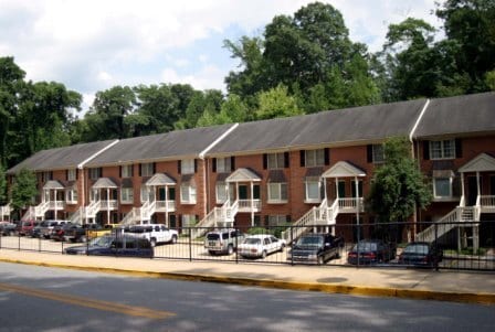 Building Photo - Spacious 2 Bedroom Condo Near Downtown Ath...