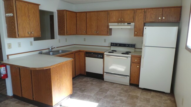 North Ashton Apartments - North Ashton Apartments