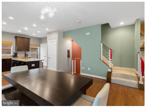 Photo - 5815 Lustine St