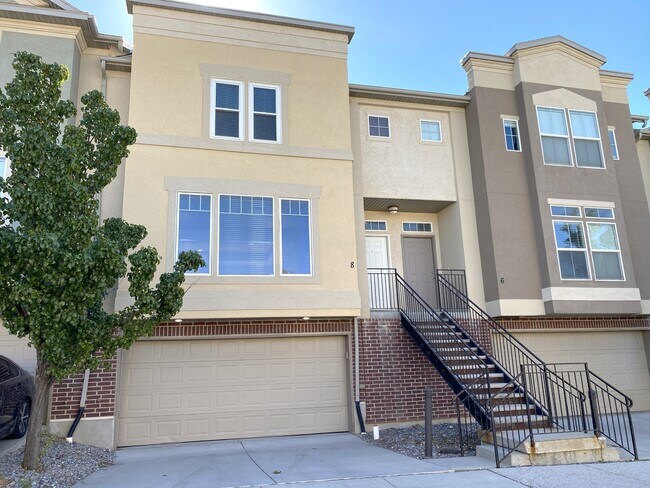 Photo - 8 Ann Arbor Dr