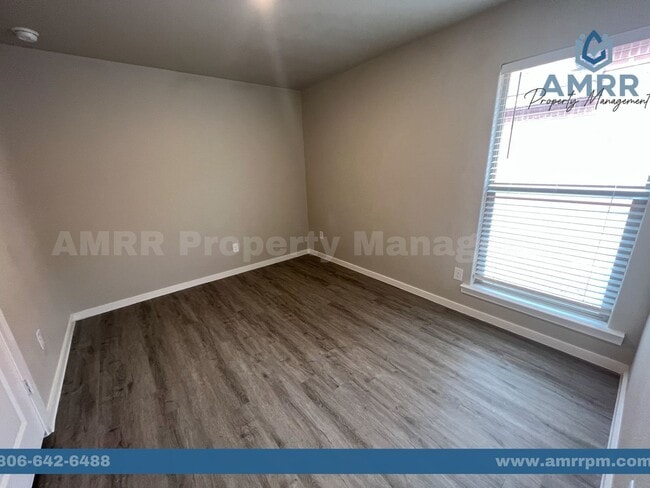 Photo - 2023 Kenwood Ave