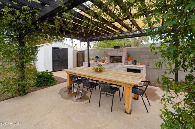 Photo - 1731 W Highland Ave