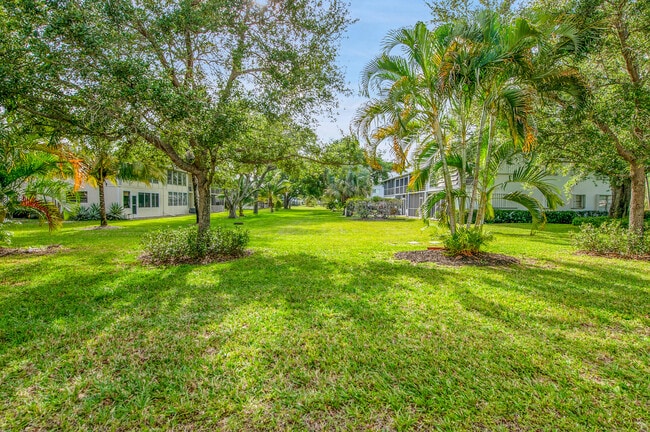 Photo - 322 Tilford O Unit 322