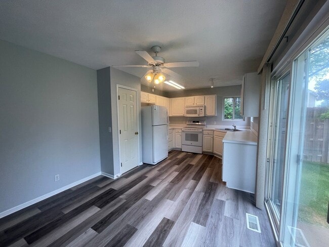 Photo - New Home For Rent Bellevue!