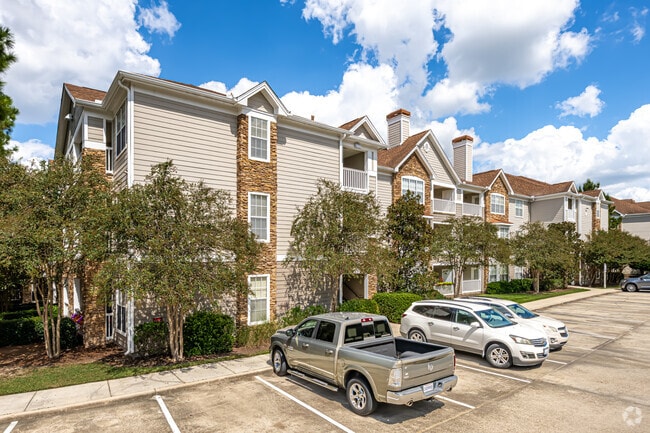 Regent Apartment Homes