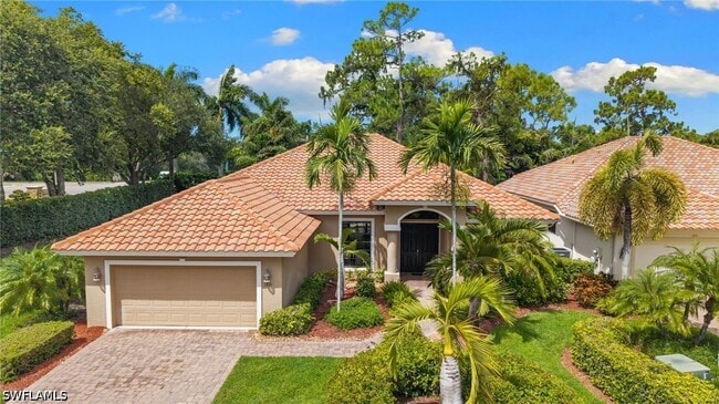 1221 Briarwood Ct