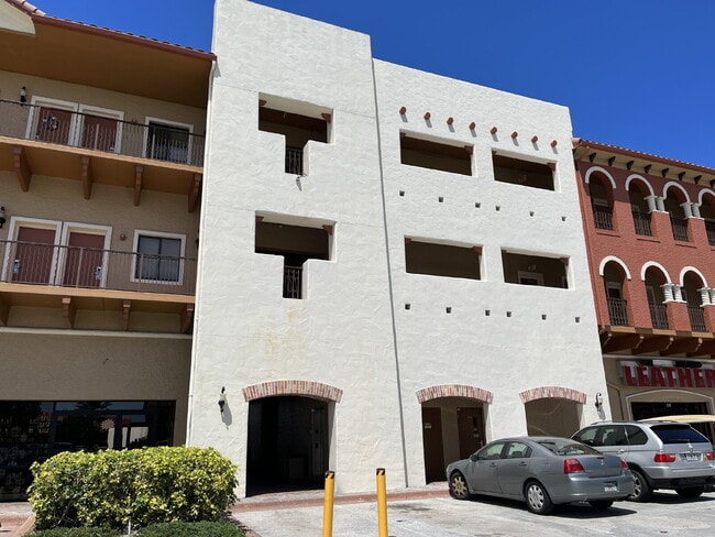 Photo - Super Convenient Destination Daytona Unit 4 Acacia Court