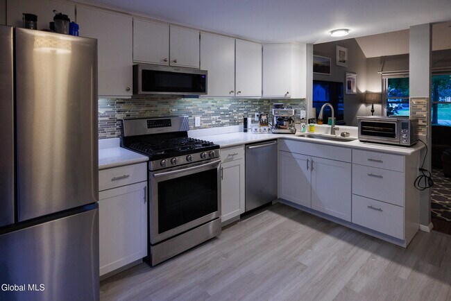 Photo - 178 Arrow Wood Pl