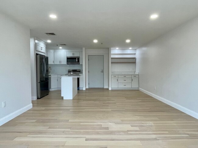 Photo - 500 Washington St Unit 306