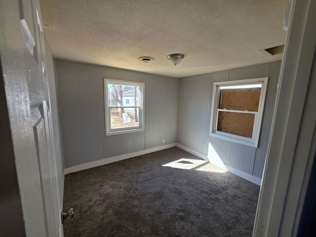 Photo - Nice 3 bed 1 bath