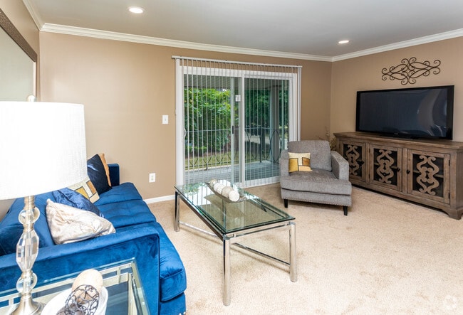 1BR, 1BA - 820 SF Updated - Parkside East Apartments