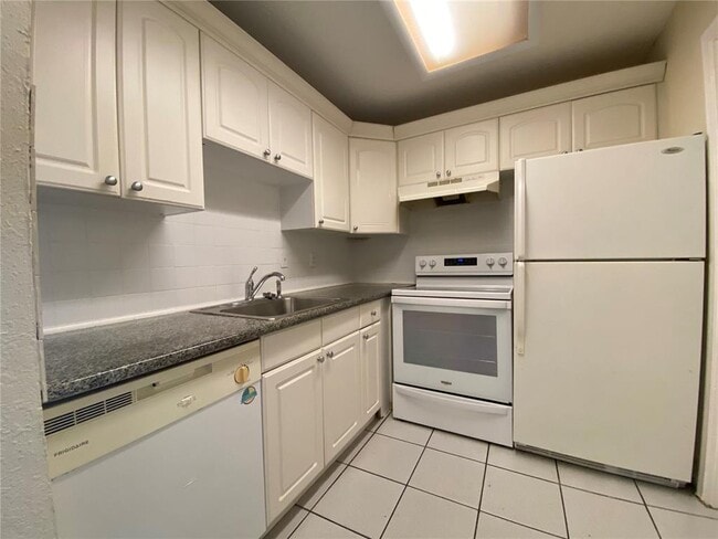 Photo - 2775 Taft St Condo Unit 205