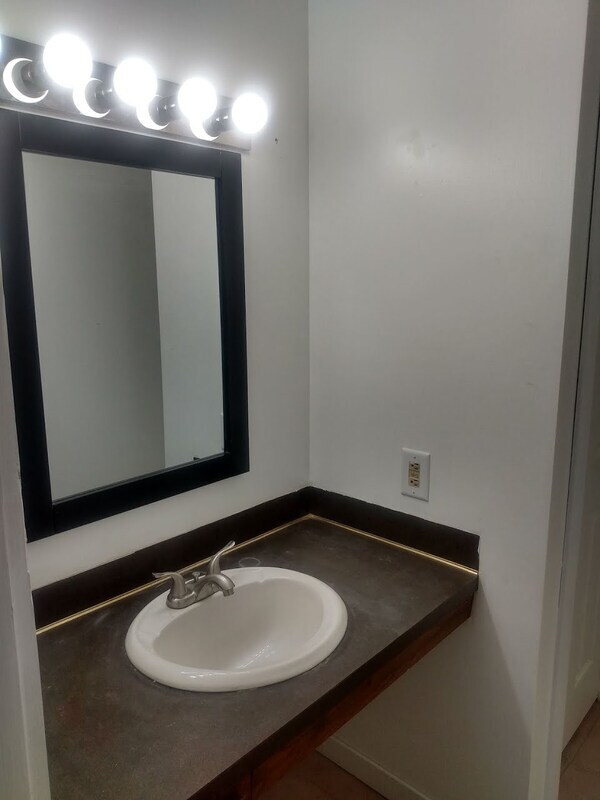 Photo - 16950 Woodland Dr Unit 10