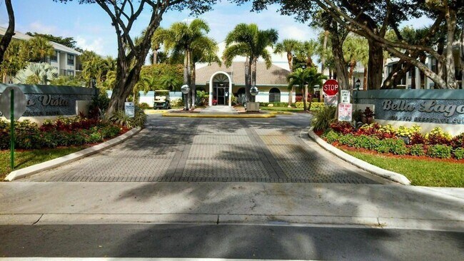 706 Executive Center Dr Unidad 12