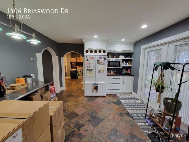 Photo - 1406 Briarwood Dr