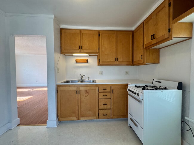 Photo - 326 E Vine St