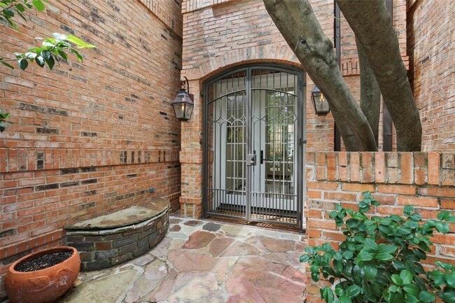 Photo - 3514 N Fitzhugh Ave