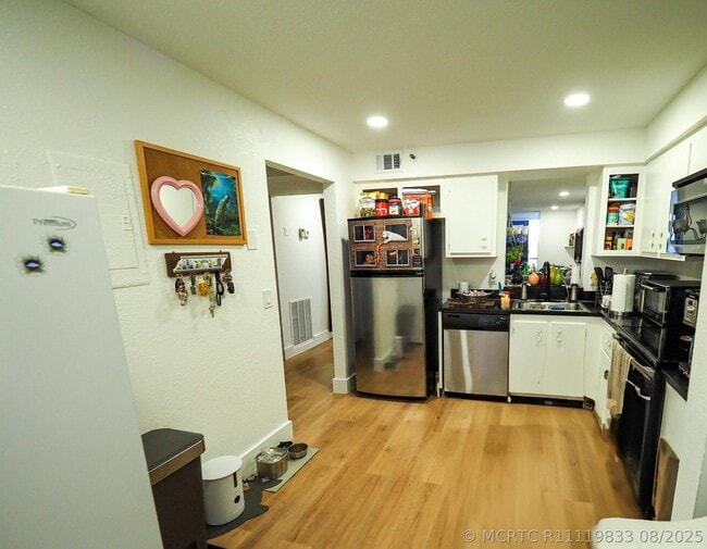 Photo - 4550 NW 18th Ave Unit 405