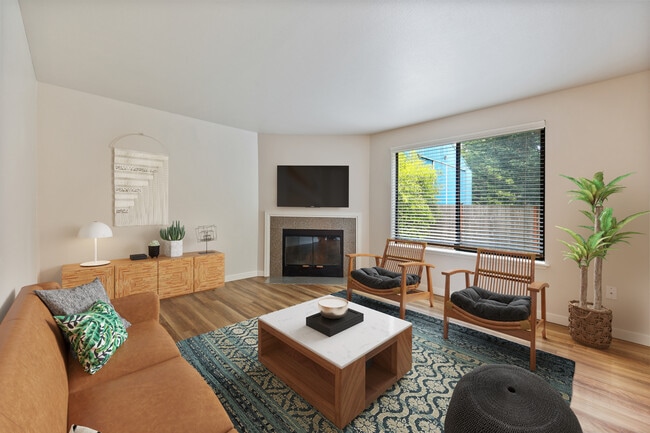 Photo - Cascade Court