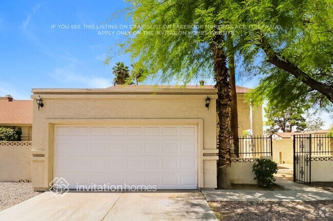 Building Photo - 10032 N 66th Dr Rental
