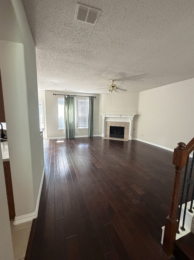 Photo - 1919 Bridgewater Dr