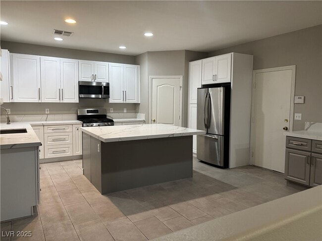 Photo - 675 Pacific Cascades Dr