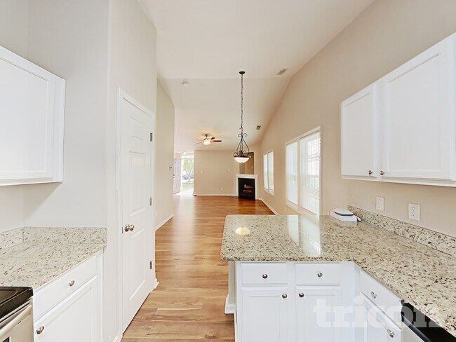 Photo - 2013 Kansas City Dr