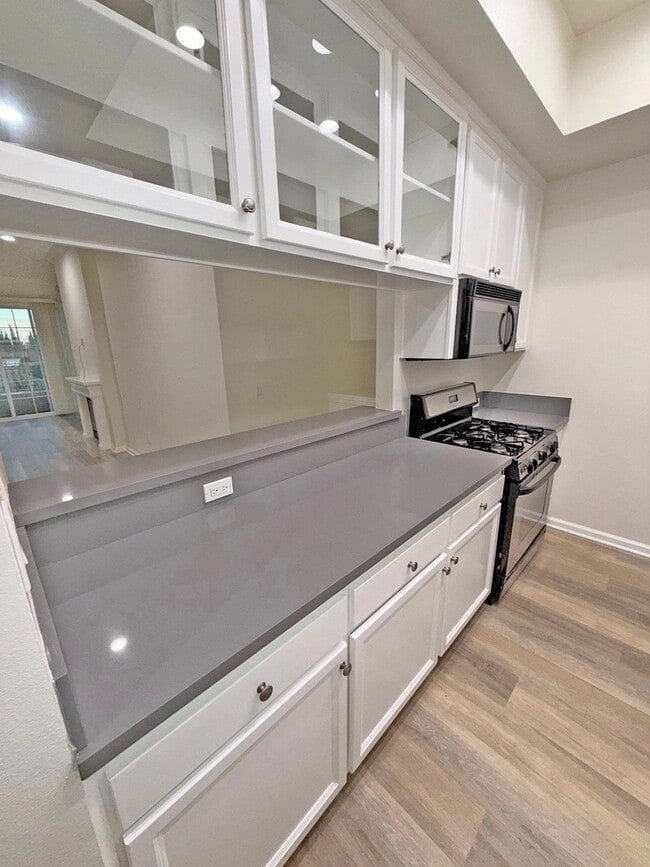 Photo - 2969 Kelton Ave Unidad 301