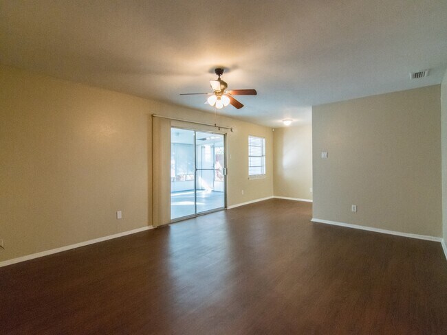 Photo - 12104 Bishop Dr