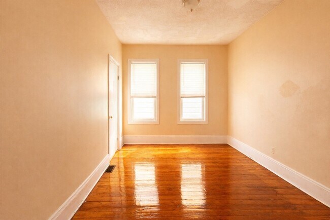 Photo - 17 Langdon St Unit 17-1