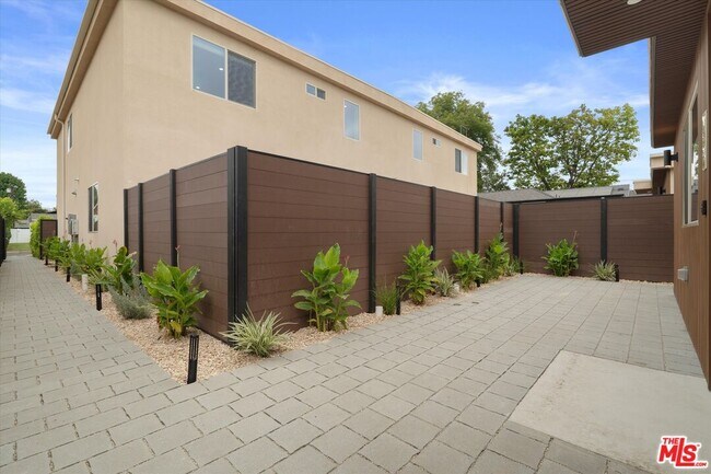 Photo - 5528 Sunnyslope Ave Casa