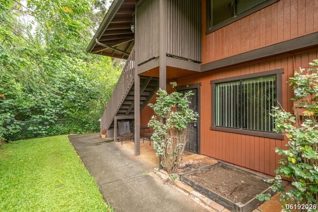 Photo - $2,800/ 2 Bed/ 1 Bath/ 2 Parking Hidden in the Heights - Your Private Green Escape on O'ahu