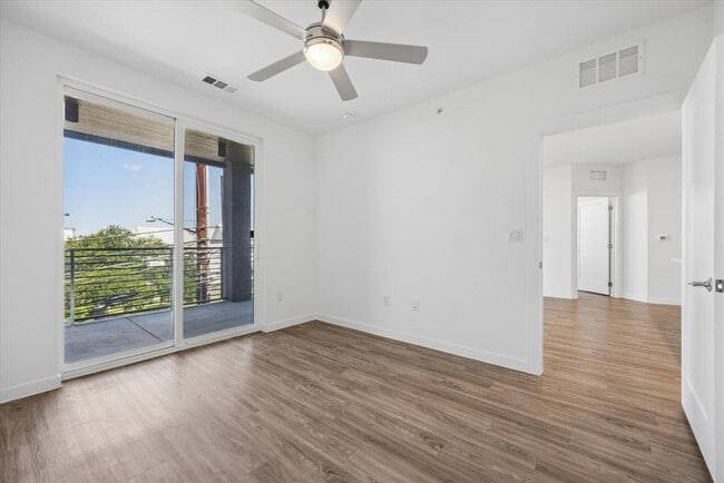 Photo - 4801 Springdale Rd Unit 2210