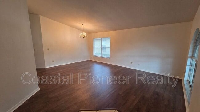 Photo - 1731 Wakefield Dr