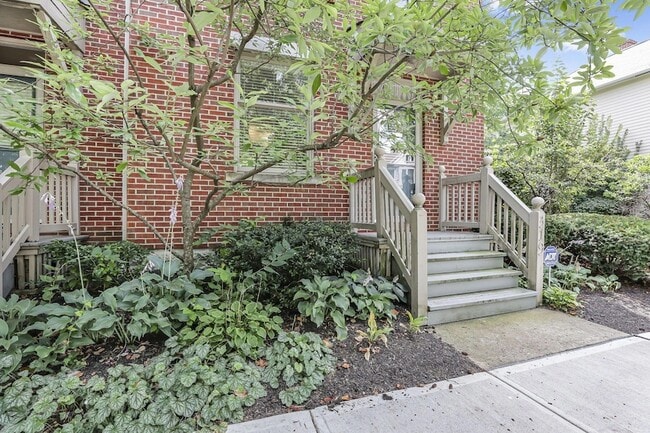 Photo - 319 W 2nd Ave Unit 319