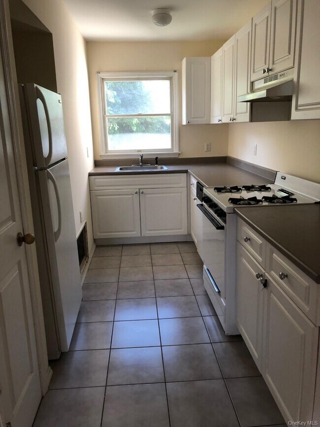 Photo - 124 Sylvan Ave