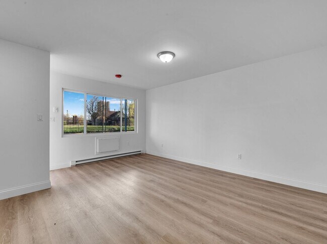 Photo - 44 Highland St