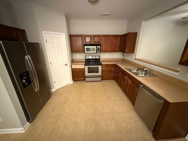 Photo - 2396 Camden Oak Way