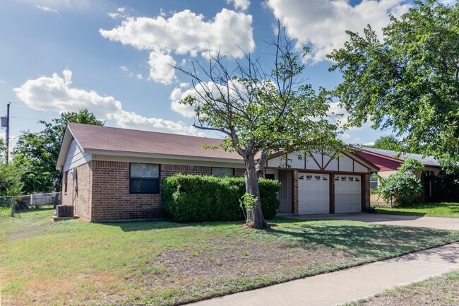 Photo - Charming 3 bedroom 2 bath home available soon!!