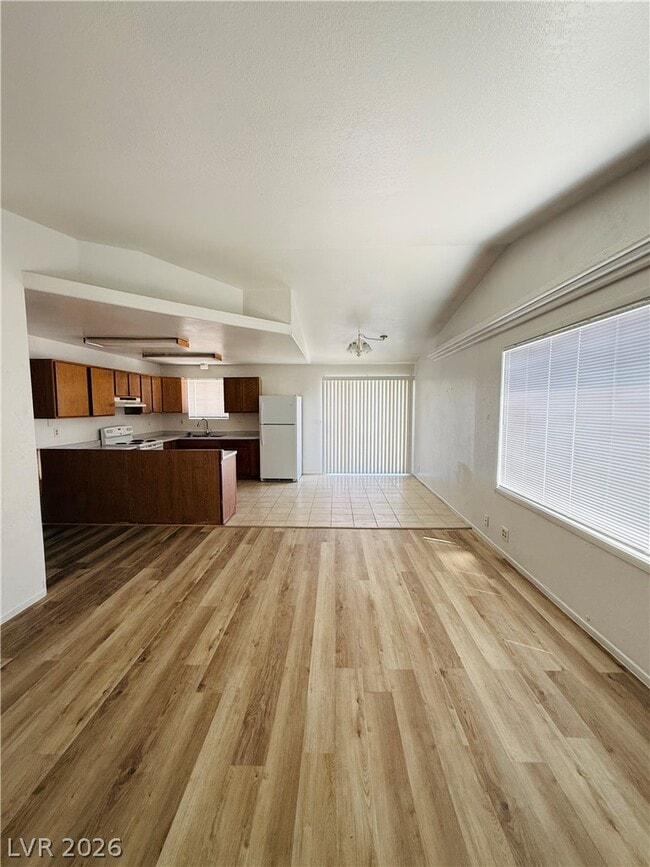 Photo - 1820 Galaxy St