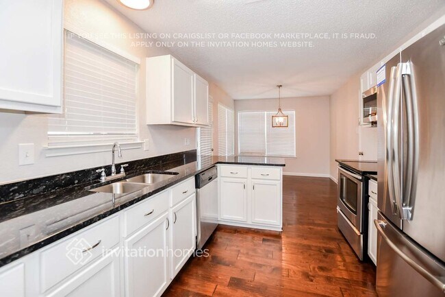 Photo - 1001 Windsor Ln