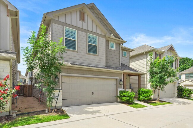 4033 Starbright St
