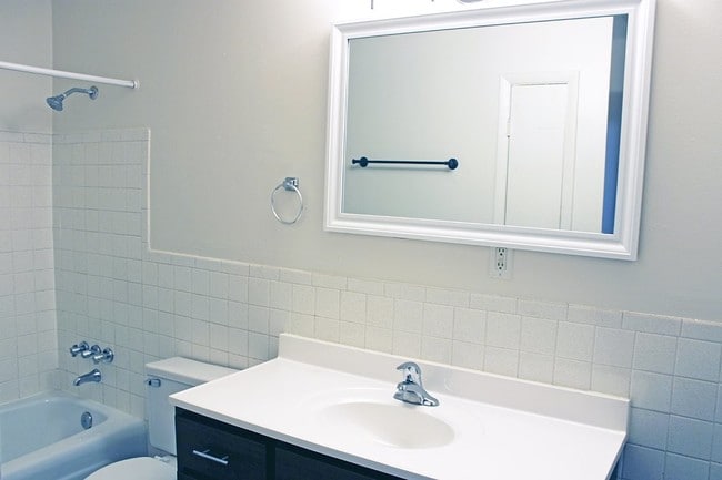Photo - East Park Apartments