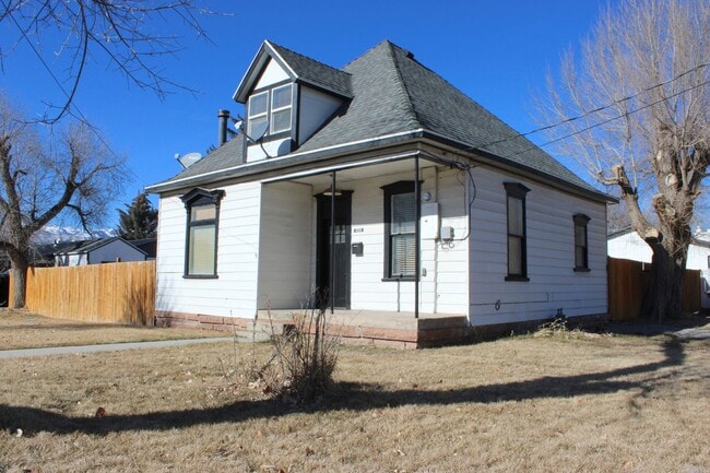 Building Photo - Home Sweet Heber