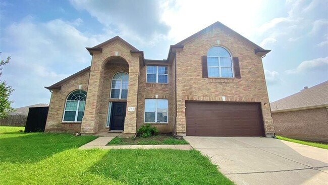 Photo - 2715 Logan Dr