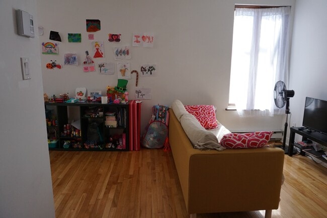 Photo - 3953 Rue De Bullion Unit 3953B