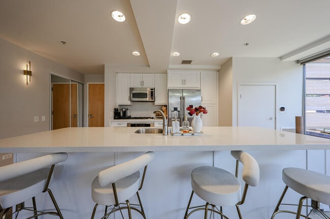 Photo - 7137 E Rancho Vista Dr Unit 5005